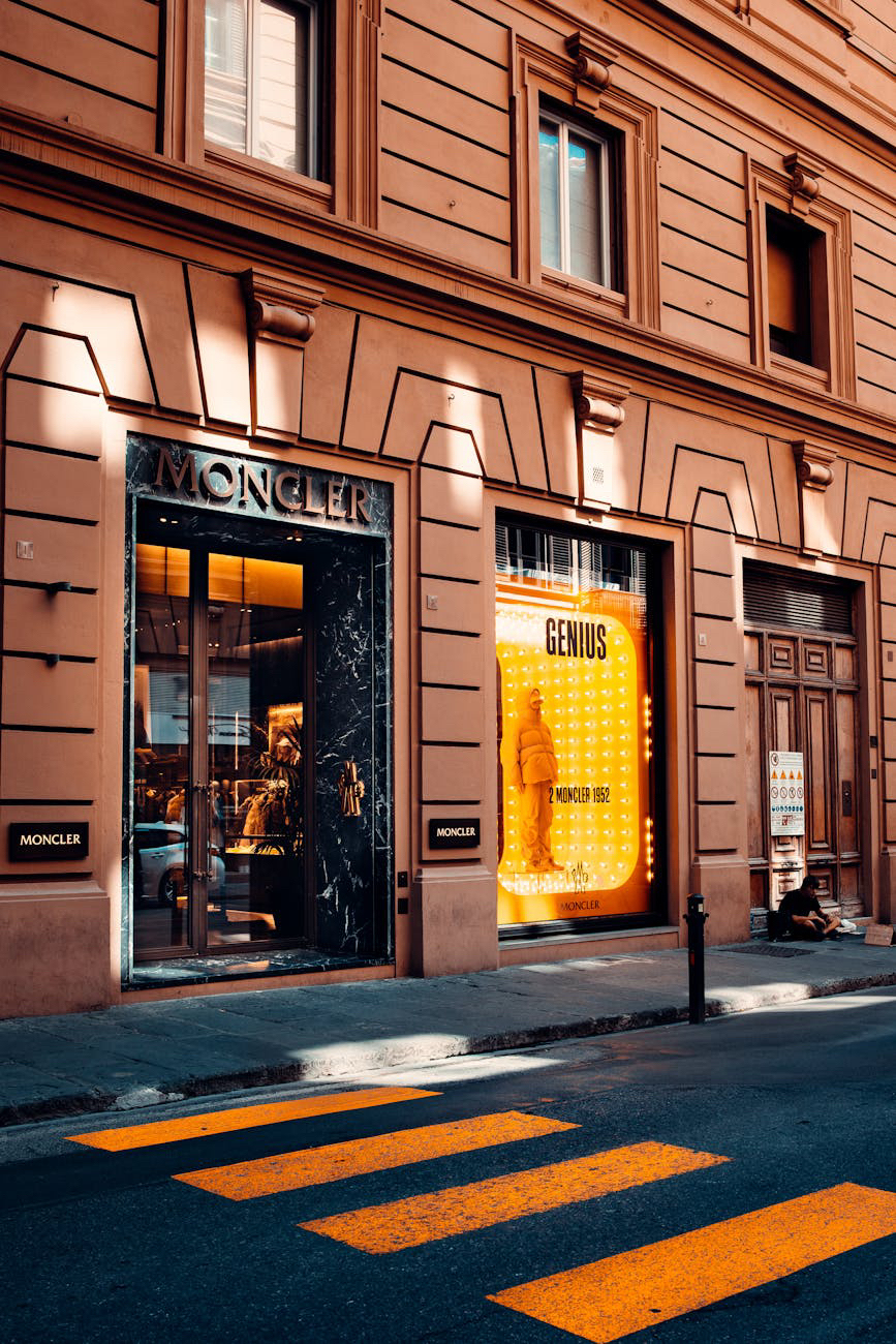 Casa Moncler: il nuovo centro strategico del brand